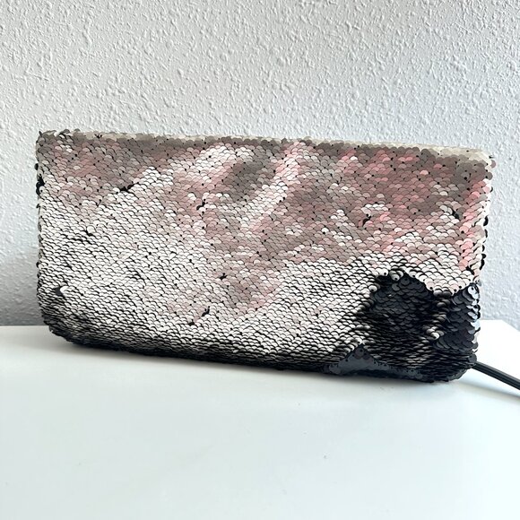 STELLA & DOT | Sequined Margeaux Clutch Purse Folded Envelope Style Bag - Picture 2 of 14